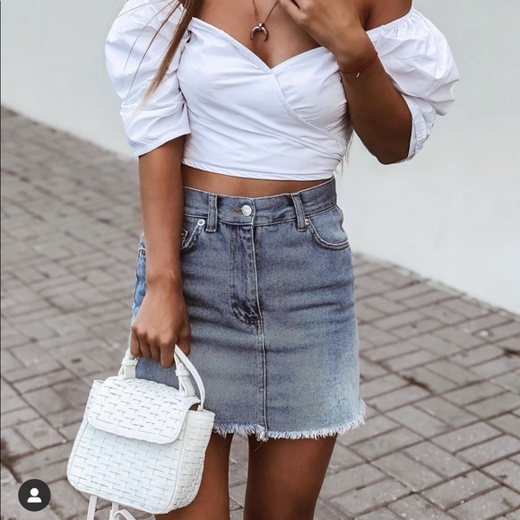 Zara Handbags - Last🔥Zara woven bag, bloggers fav